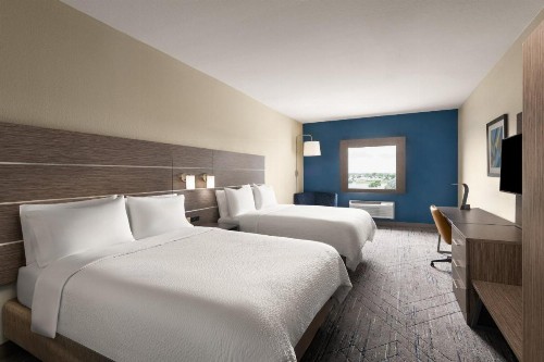 Holiday Inn Express & Suites Boynton Beach West - image 2