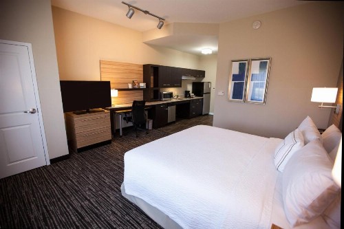 TownePlace Suites by Marriott Boynton Beach - image 3