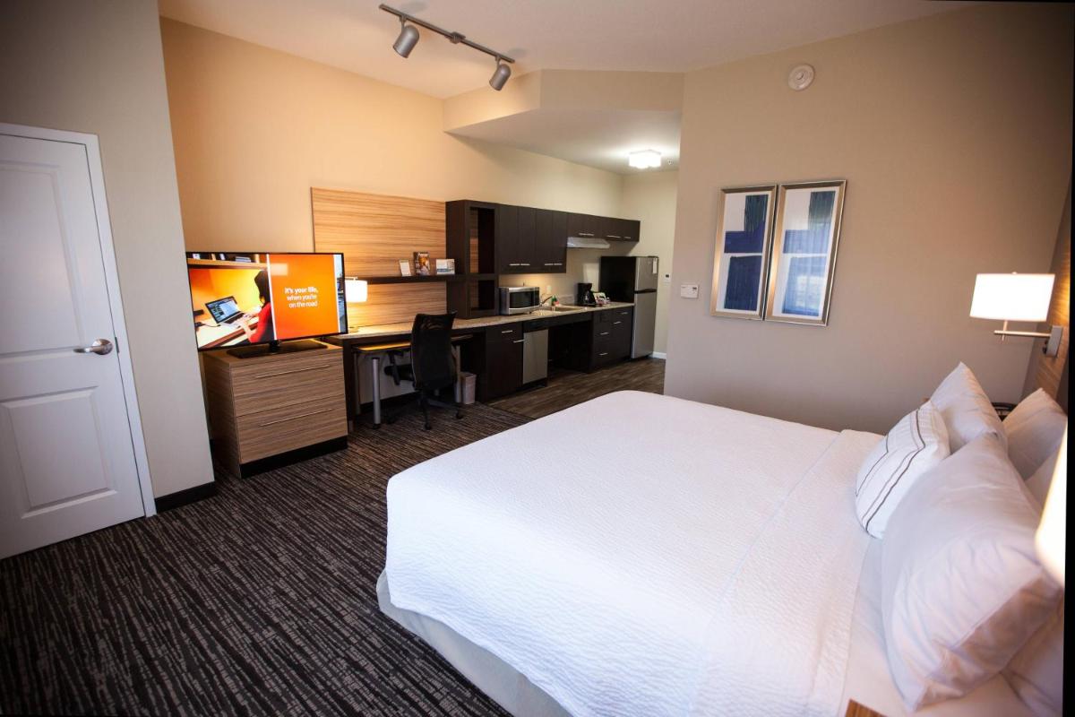 TownePlace Suites by Marriott Boynton Beach - image 6