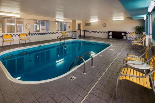 Quality Inn & Suites - image 30
