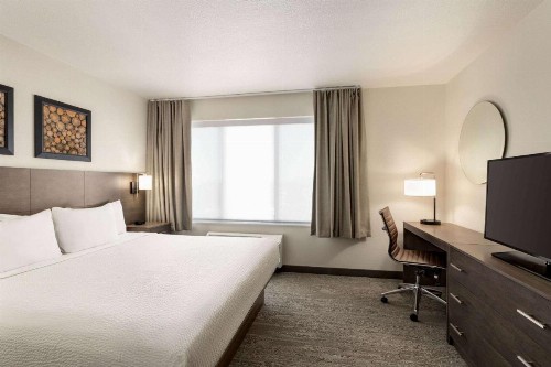 Days Inn & Suites by Wyndham Bozeman - image 22