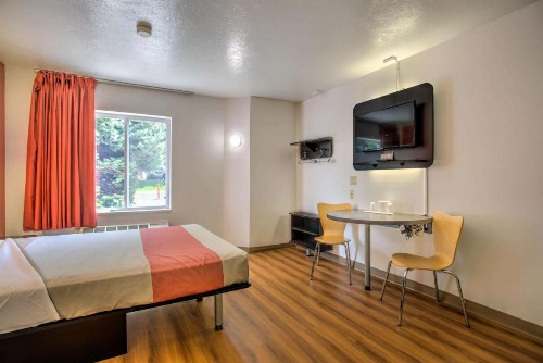 Motel 6-Bozeman MT - image 10