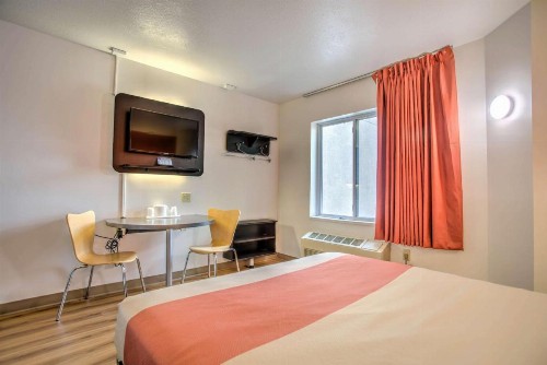 Motel 6-Bozeman MT - image 2