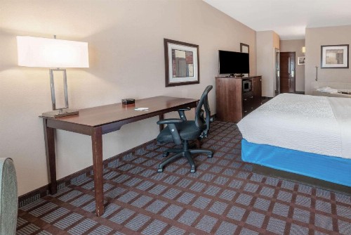 La Quinta by Wyndham Bozeman - image 31