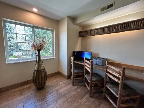 Microtel Inn & Suites by Wyndham Bozeman - image 15