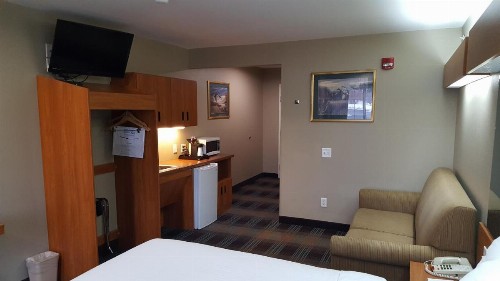 Microtel Inn & Suites by Wyndham Bozeman - image 16