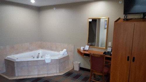 Microtel Inn & Suites by Wyndham Bozeman - image 25
