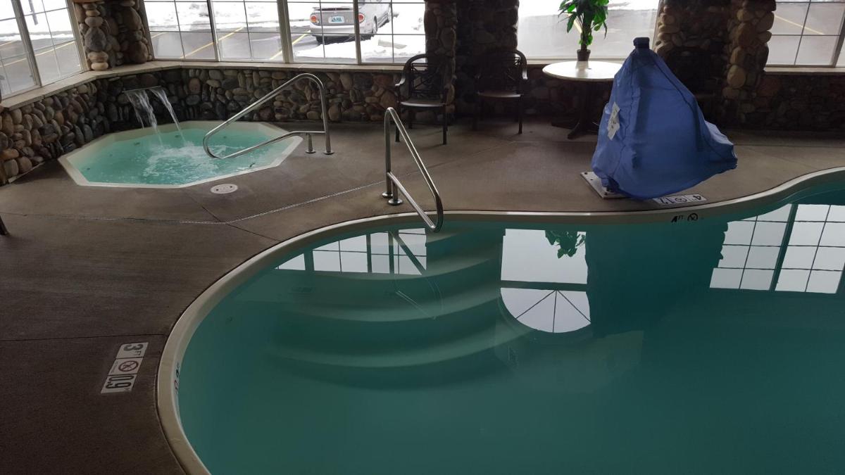 Microtel Inn & Suites by Wyndham Bozeman - image 3