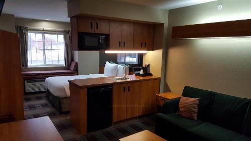 Microtel Inn & Suites by Wyndham Bozeman - image 38