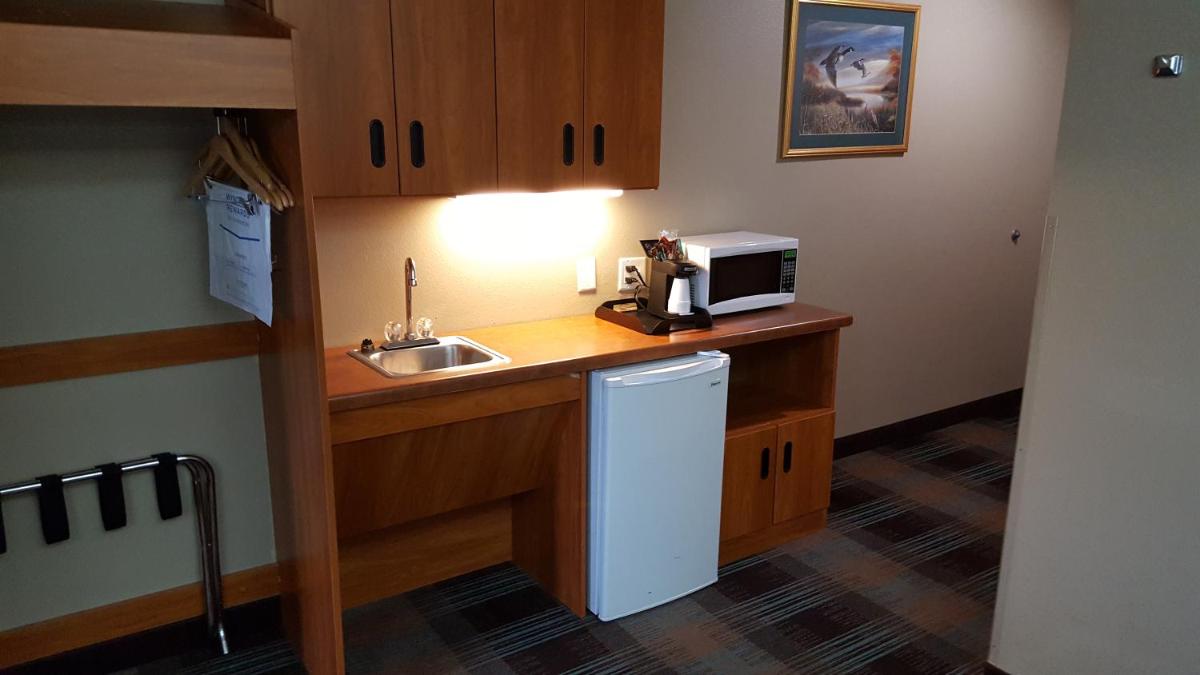 Microtel Inn & Suites by Wyndham Bozeman - image 4