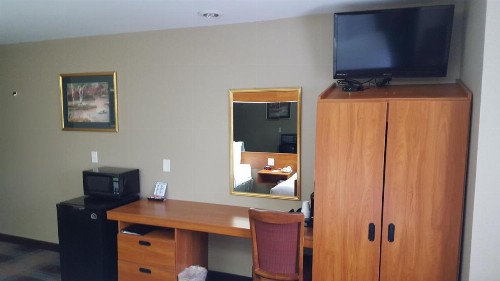 Microtel Inn & Suites by Wyndham Bozeman - image 42