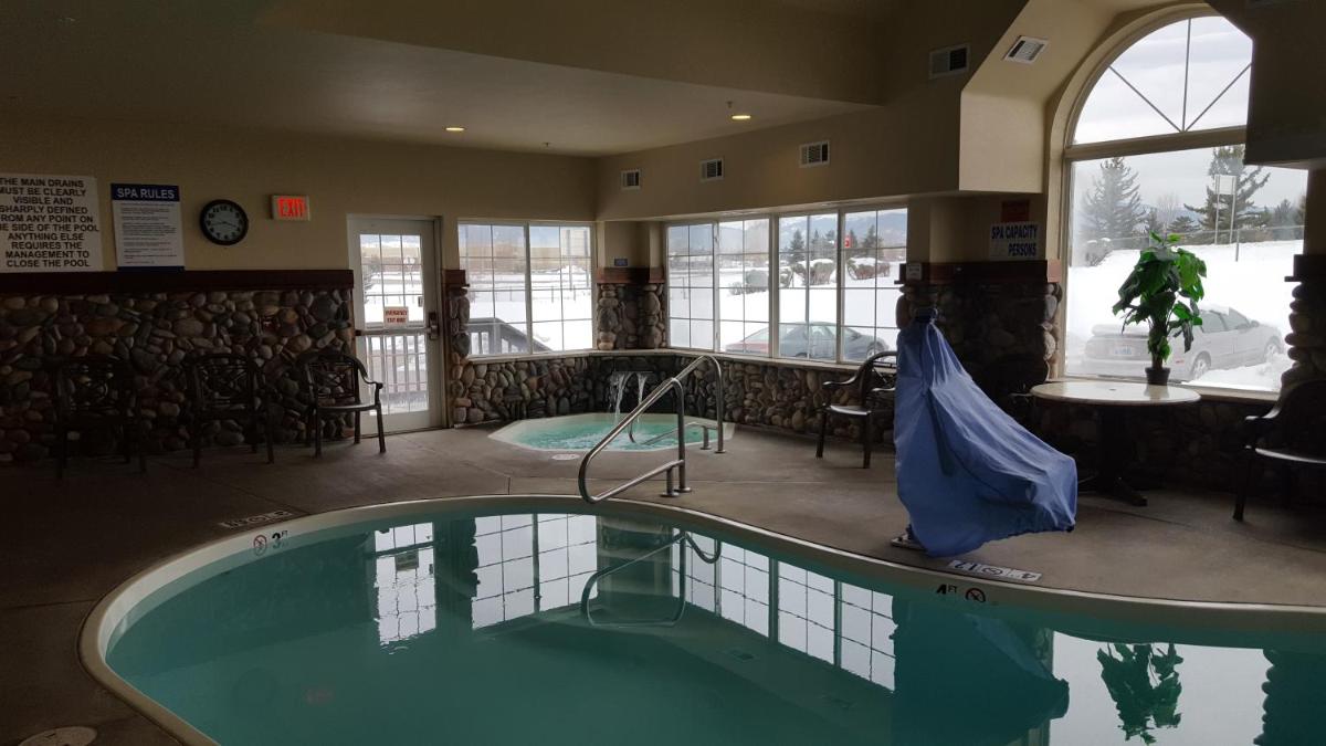 Microtel Inn & Suites by Wyndham Bozeman - image 5