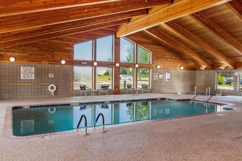 MountainView Lodge and Suites - image 1