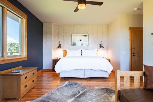 Gallatin River Lodge - image 10
