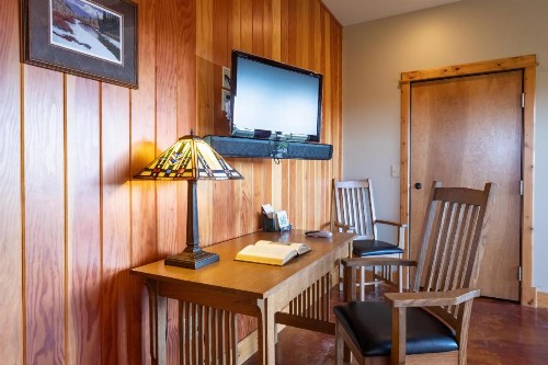 Gallatin River Lodge - image 11