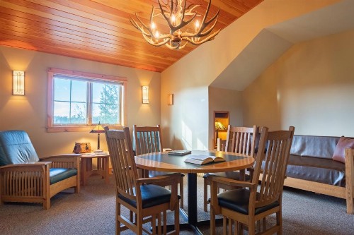 Gallatin River Lodge - image 36