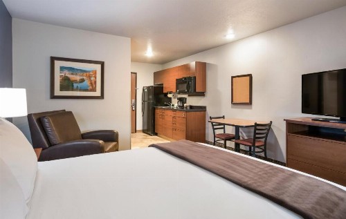 My Place Hotel-Bozeman MT - image 5