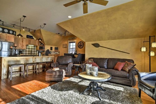 Secluded Luxury Home - 20 Mi to Bridger Bowl Ski! - image 7