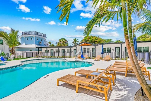 Pelican Post at Anna Maria Island Inn - image 19