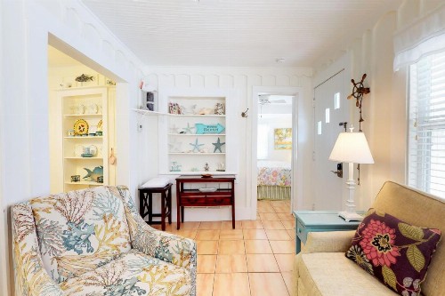 The Seashell Cottage - image 5