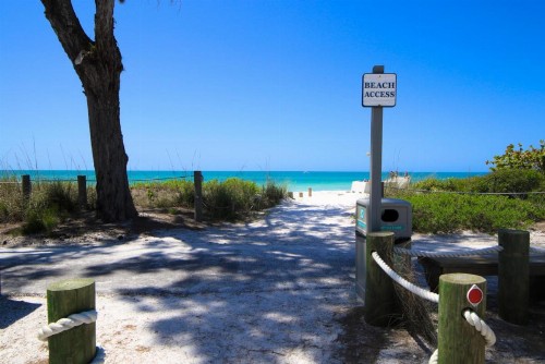 The Anna Maria Island Beach Breeze