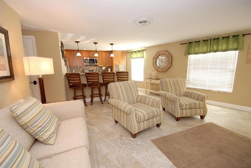 The Anna Maria Island Beach Breeze - image 3