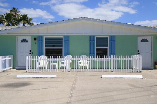 The Anna Maria Island Beach Breeze - image 5