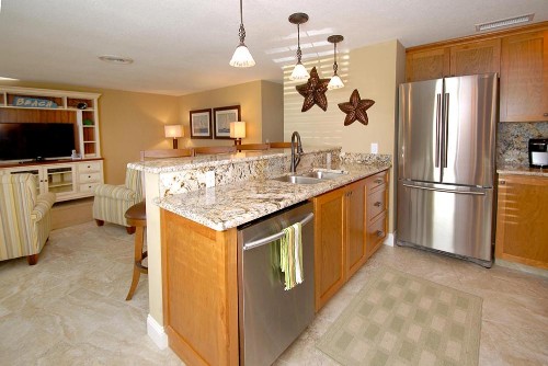 The Anna Maria Island Beach Breeze - image 9