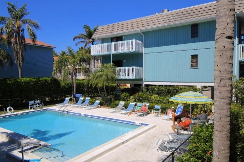 The Anna Maria Island Beach Palms 6B - image 9
