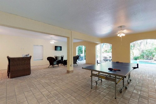 Mon AMI Beach House - image 7