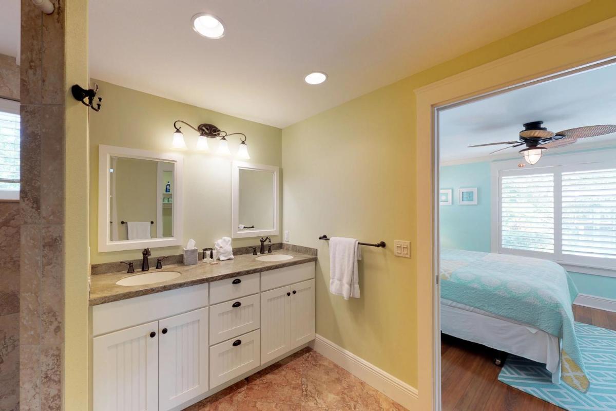 Paradise Pointe - image 6