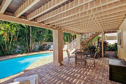LaRaya Retreat - image 8