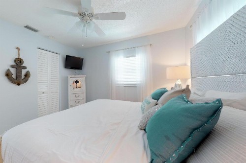 Bay View Inn 202 - image 10
