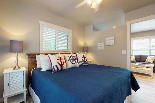 South Bay Inn - image 10