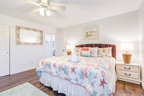 Beach to Bay Getaway - image 6