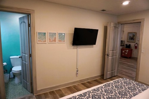 AMI Beach Shack - image 25