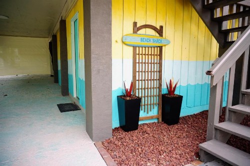 AMI Beach Shack - image 35