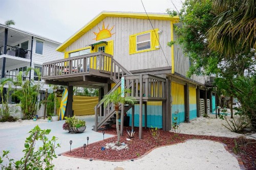 AMI Beach Shack - image 41