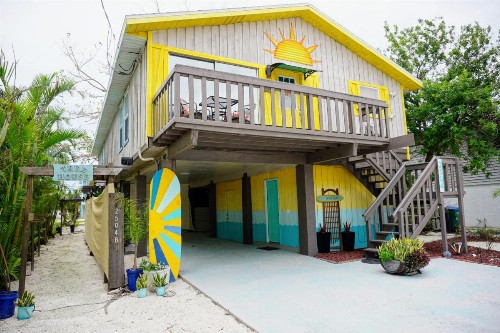 AMI Beach Shack - image 42