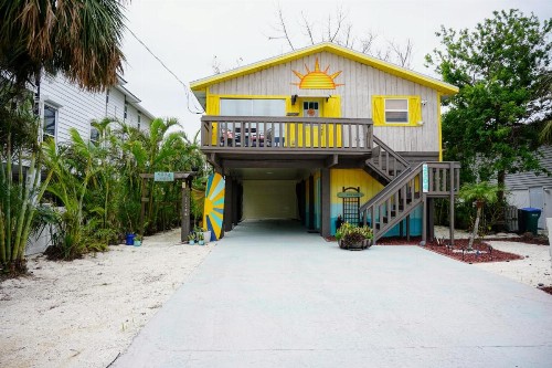 AMI Beach Shack - image 43