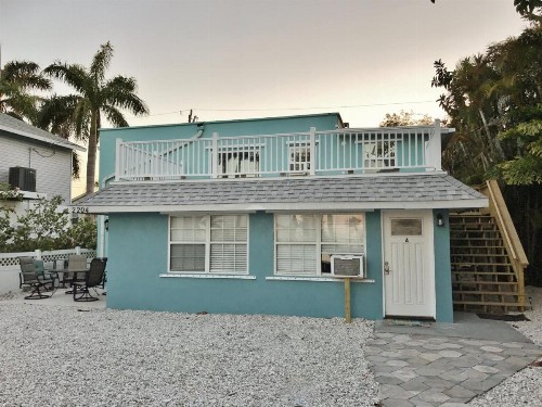Beach Bungalow 2204 Unit A - image 9