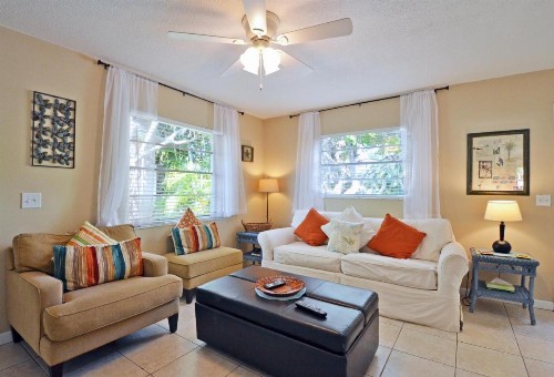 Paradise Beach - East 2414 - image 11