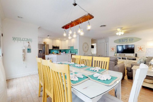 A Cozy Cottage - image 7