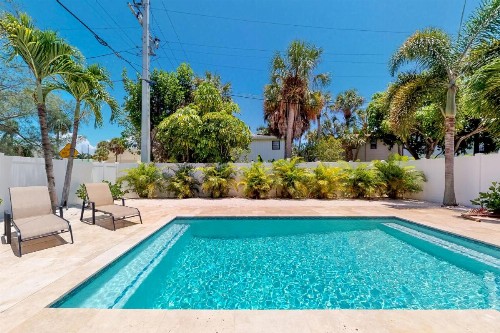 Beach Hideaway - image 3