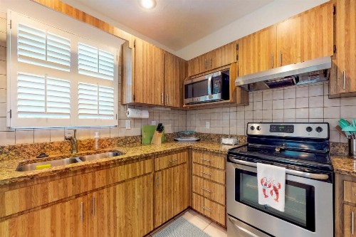 Beach Hideaway - image 4