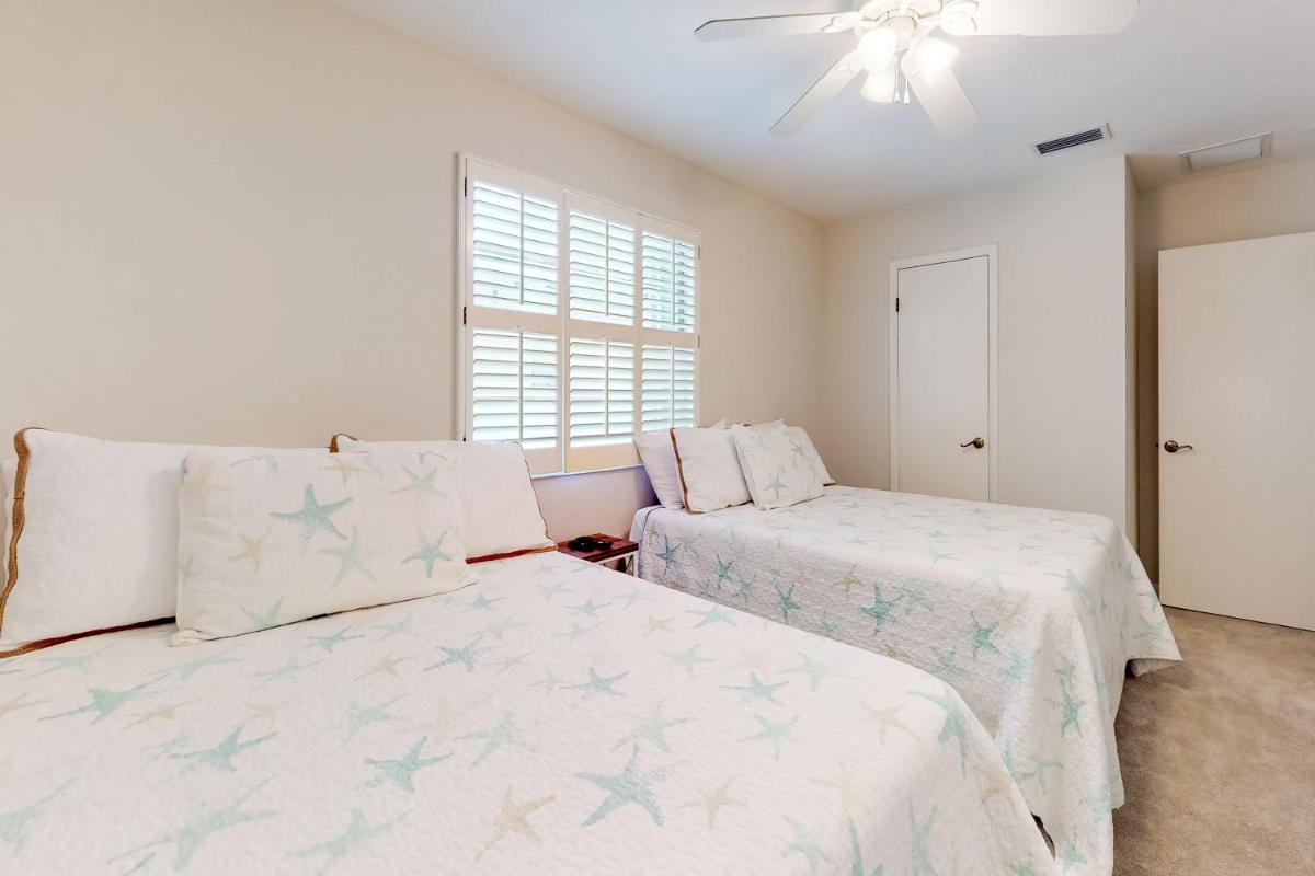 Beach Hideaway - image 6
