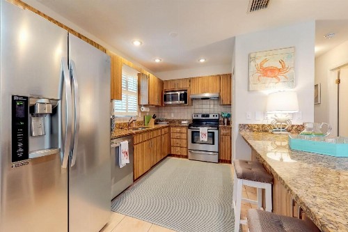 Beach Hideaway - image 8