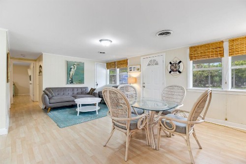 Gulf Shore Cottage - image 7