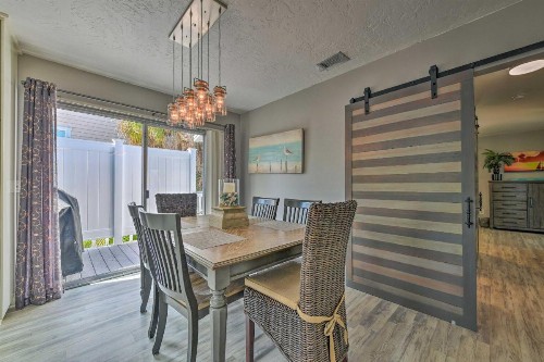 Canalfront Anna Maria Cottage with Pool and Hot Tub! - image 11