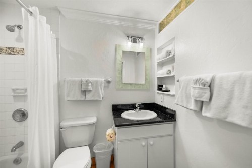 Tropic Isle At Anna Maria Island Inn - image 18